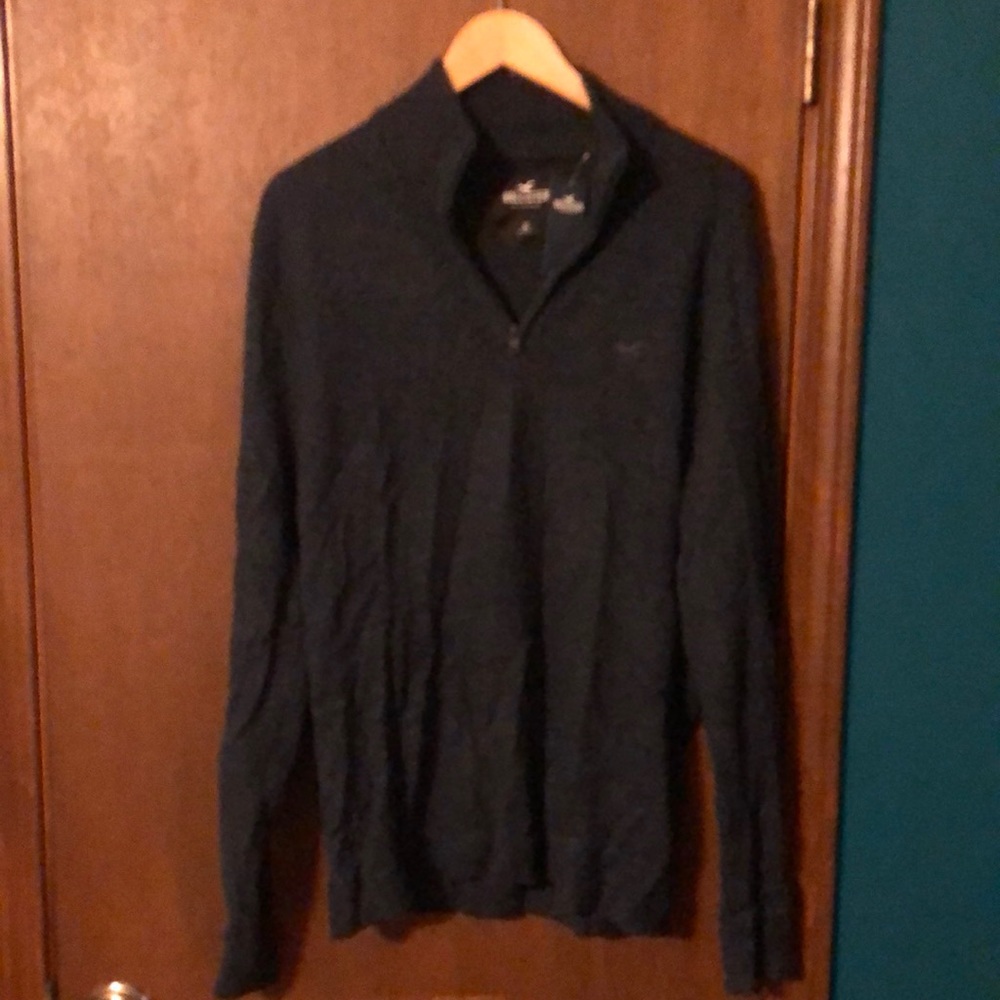 XL Men’s Hollister sweater navy blue new w/ tags